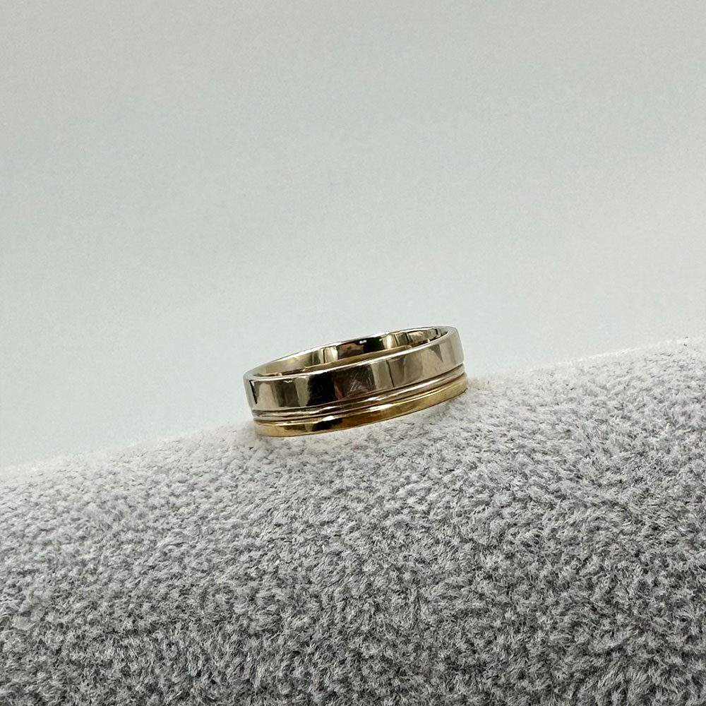 Золотое кольцо Roberto Bravo 585 пробы