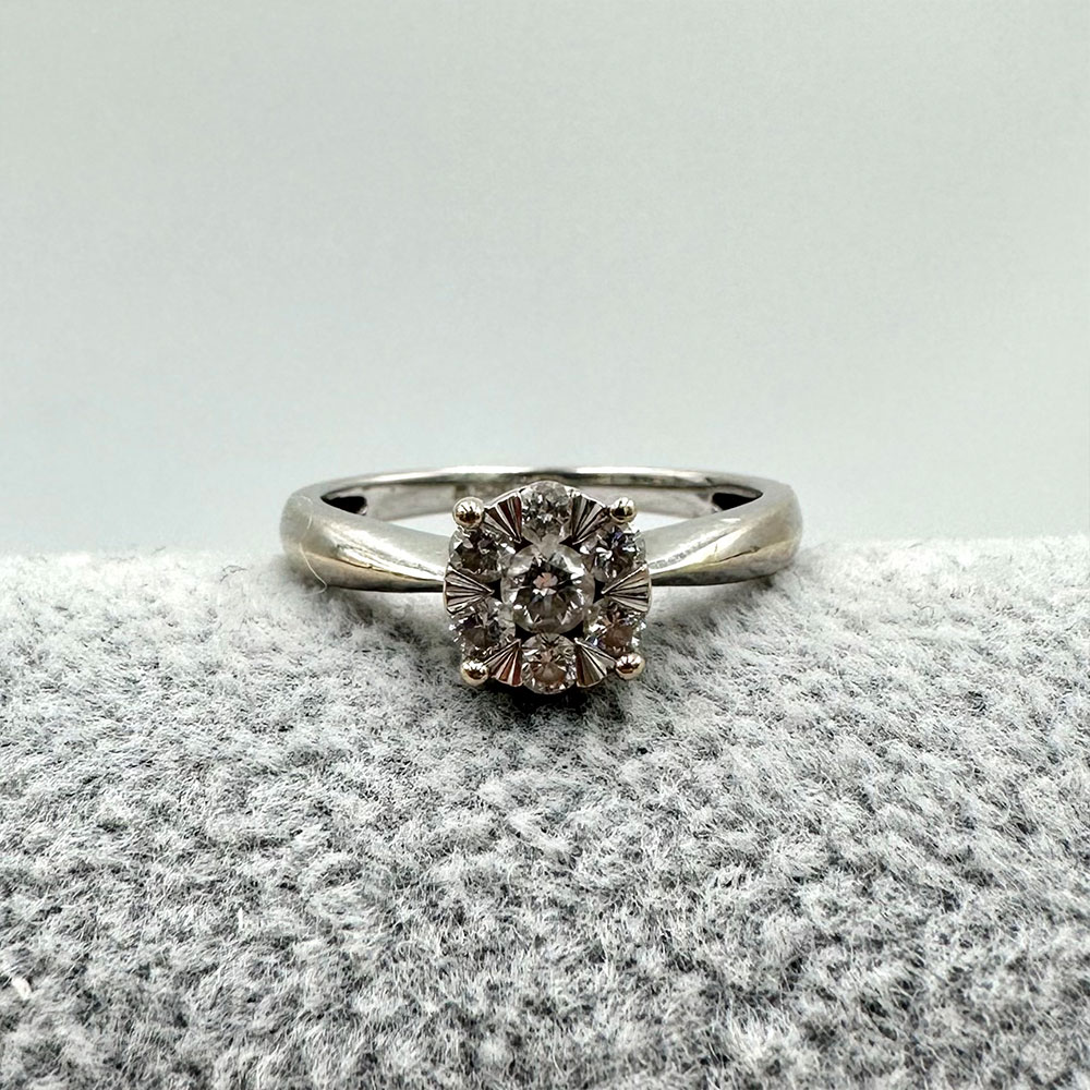 Стильное бриллиантовое кольцо